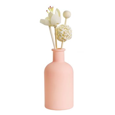 Factory high quality matte frosted pink colorful 100ml diffuser glass bottle for hotel decor