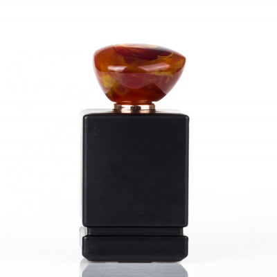 Wholesale customization empty Black glass perfume bottles 50ml 100ml White Red Yellow violet Amber cap