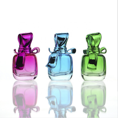 Wholesale 15ml custom luxury cute red green black design glass unique empty refillable perfume spray bottle for women