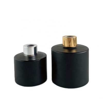 Classical Matte Black Round Empty Glass Reed Diffuser Bottle With Caps