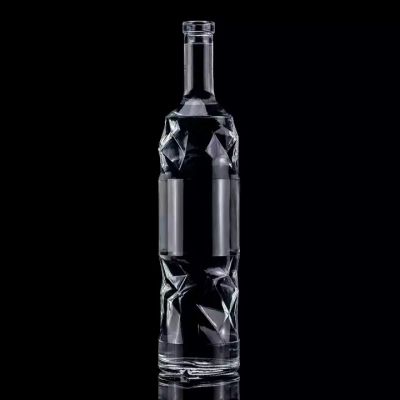 Wholesale Design Unique High Quality Carved Round High Whiskey Glass Bottle 500ml 700ml Clear Whiskey Bottle