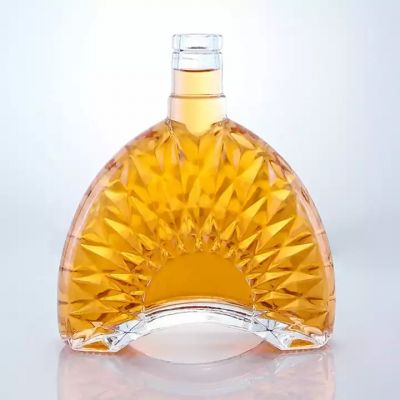 Wholesale Hot Sale 700ml Brandy Glass Bottle Classic Shaped Empty Whisky XO Bottle With Cork