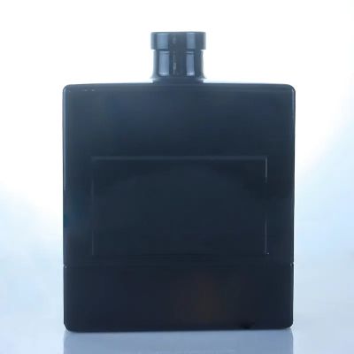 Super ordinary flint customized logo spray black round square vodka whiskey liquor glass bottle with cork cap