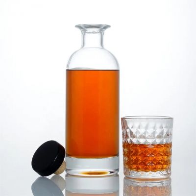 OEM factory price extra flint high quality logo customized liquor whisky bottle tequila glass bottle with glass bartop