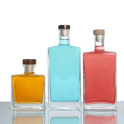 Factory Price Ready Stock 375ml 500ml 750ml Fashion Color Square Liquor Glass Bottle With Cork For Vodka Rum Gin Whiskey