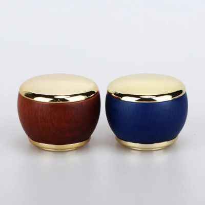 2023 Nice design perfume bottle Unique shape wood grain lids hot selling customized color wooden perfume lids