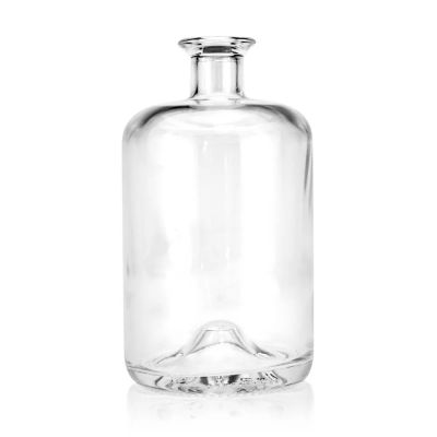 Factory wholesale Transparent 750ml frosted glass bottle spirit bottle molded liquor glass bottle