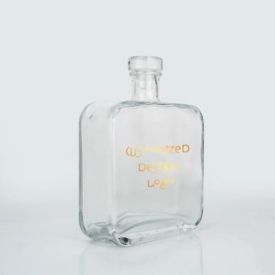 Advanced transparent wine bottle 700ml glass wine bottle vodka whiskey wine bottle with lid glass wine bottle