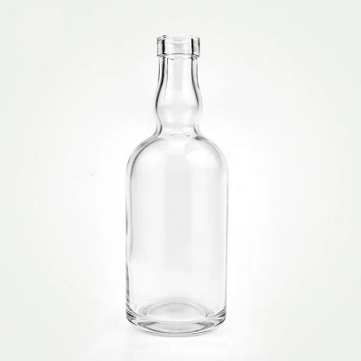 Wholesale 750 ml Nordic Glass Bottle 700 ml Gin Rum Glass Liquor Bottle with Glass Liquor Cork