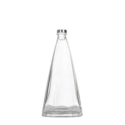 Wholesale Hot Sale Luxury New Design Triangle shape 500ml 700ml Beverage Juice Milk Alcohol Glass Bottle with Screw Cap