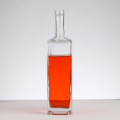 700mL manufacturer sells transparent square glass wine bottles, transparent wine bottles, European vodka bottles