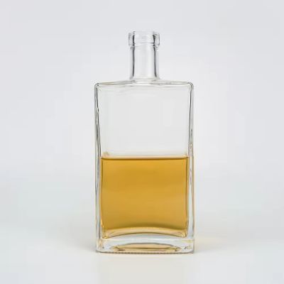 Wholesale Super Flint Square Glass Liquor Bottle 750ml Glass Vodka Spirit Rum Bottle