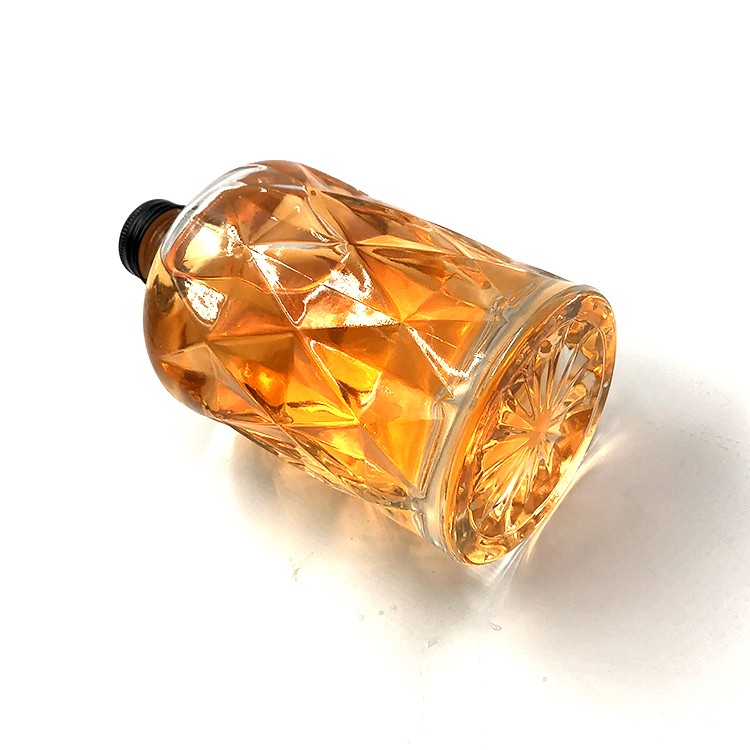 Luxury Exotic Liquor Bottles 430ml Fancy Whisky Bottle Glass, High Quality Empty Whisky Bottle