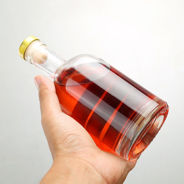 Wholesale Custom made vodka bottle whiskey bottle vodka with cap, High