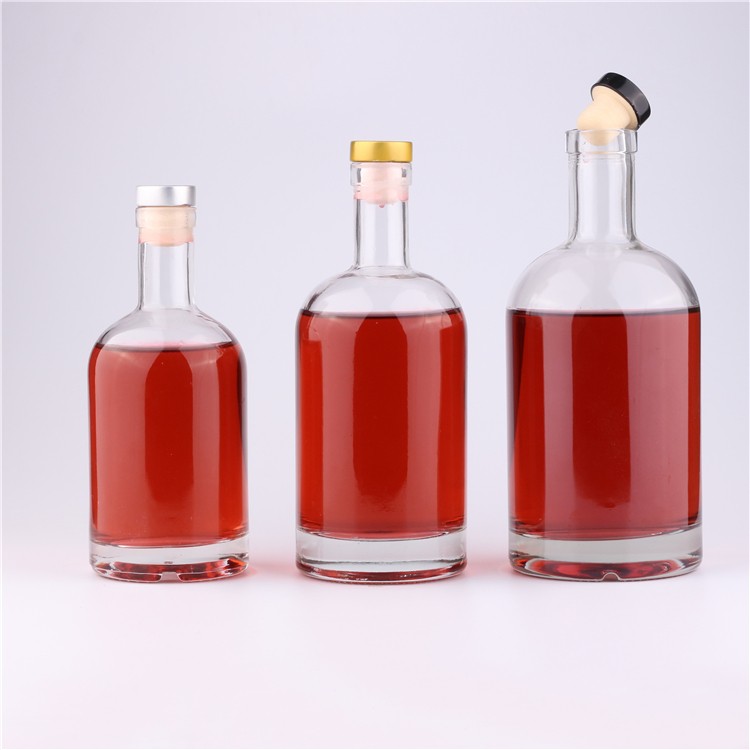 Wholesale Custom made vodka bottle whiskey bottle vodka with cap, High
