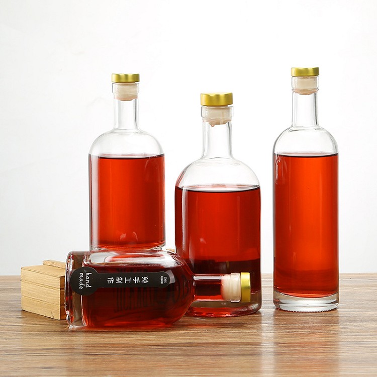 Wholesale Custom made vodka bottle whiskey bottle vodka with cap 