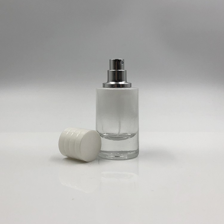 Portable 30ml glass bottle round black men perfume bottle with screw ...