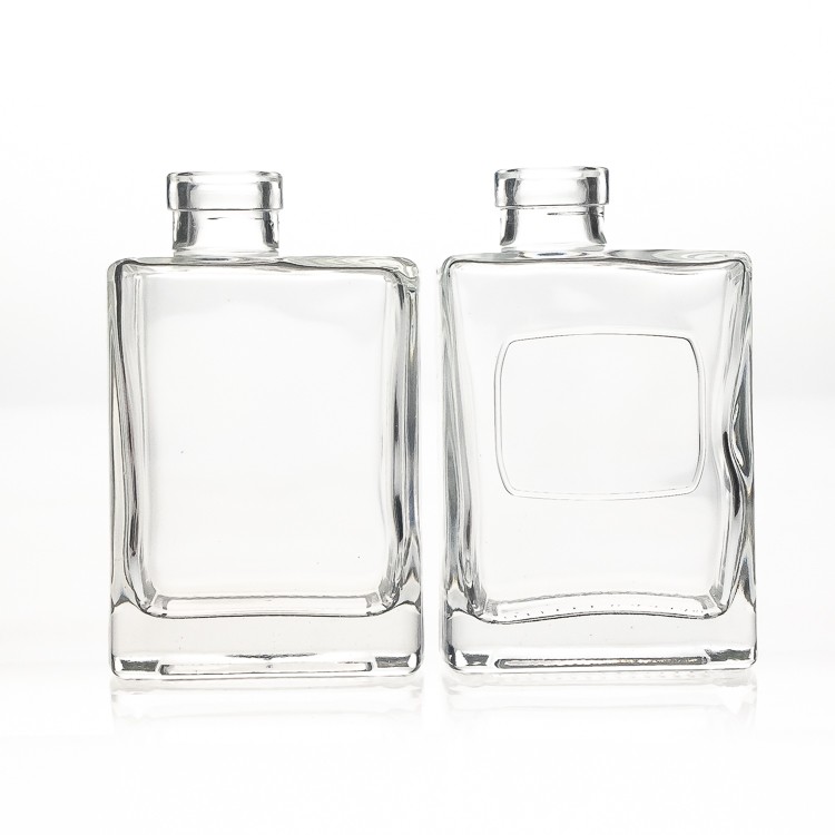 New Design 300ml Special Special Wry Neck Square Shaped Beverage Juice Bottles Glass Spirit Bottle Wholesale