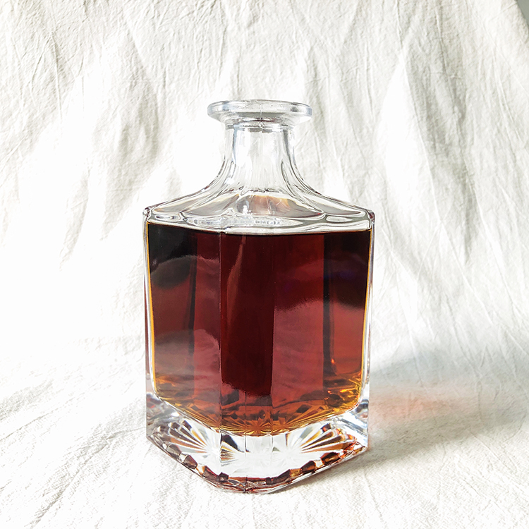 Cheap Fancy 750ml Vodka Glass Liquor Bottle for Sale, High Quality 75cl