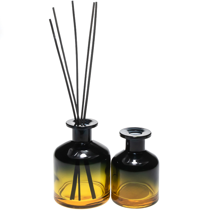 Room fragrance aroma reed diffuser glass bottle empty 130ml colorful aromatherapy bottles, High