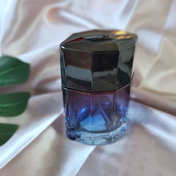 Octagon Diamond Design Sapphire Blue Color 120ml Crystal Perfume Bottle ...