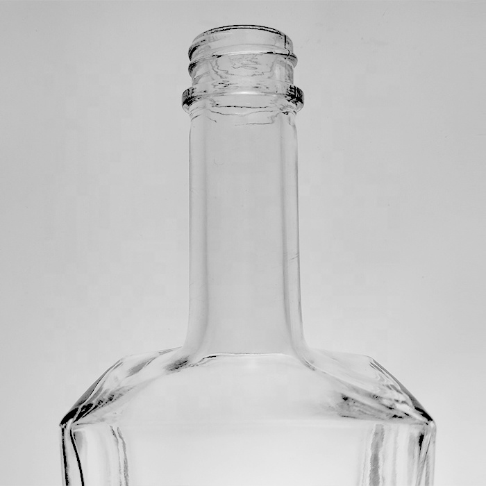 Rectangular 70cl Rum Whiskey Container Cork Top Black Lid Vodka Spirits