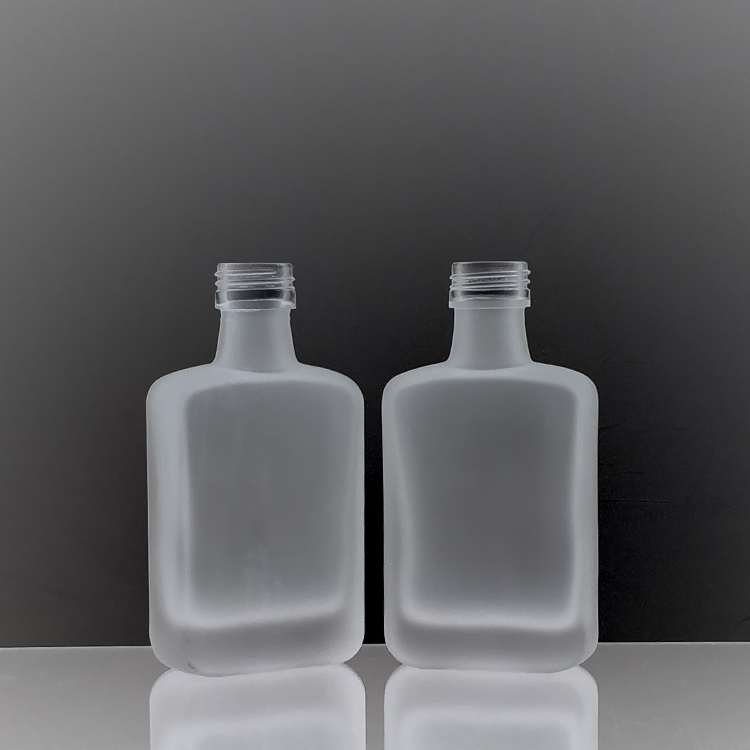 Frosted Hip Flask Fancy Rectangular 100ml Glass Bottle