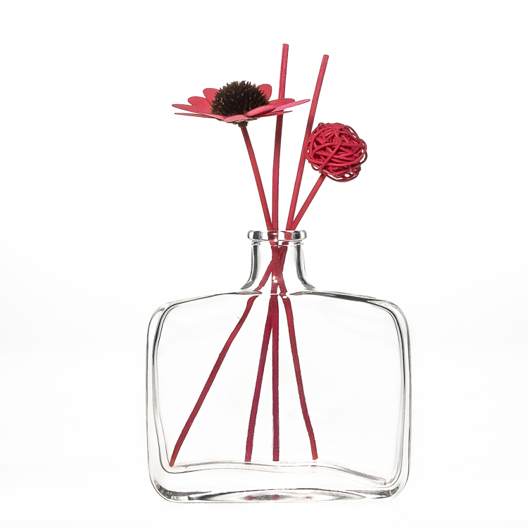 New Design Flat Square Spirit Wine Packaging Container 330 ml Clear Empty Glass Liquor Bottles with Wooden Cork