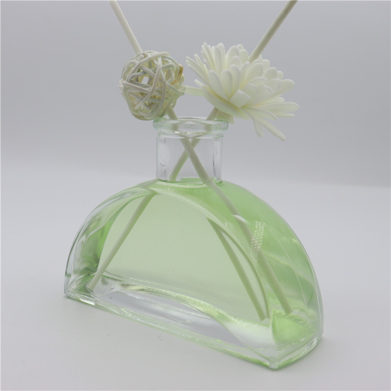 Wholesale Bottled Bottles Cosmetic Factory Supply Reed Diffuser