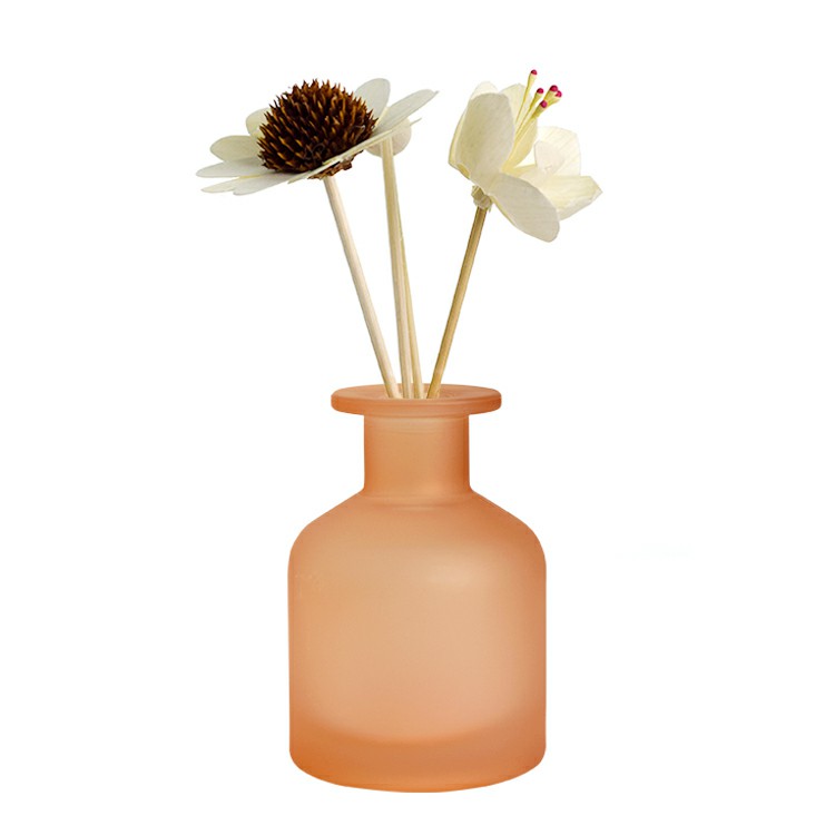 custom luxury design 150ml color plating empty reed glass diffuser perfume bottle