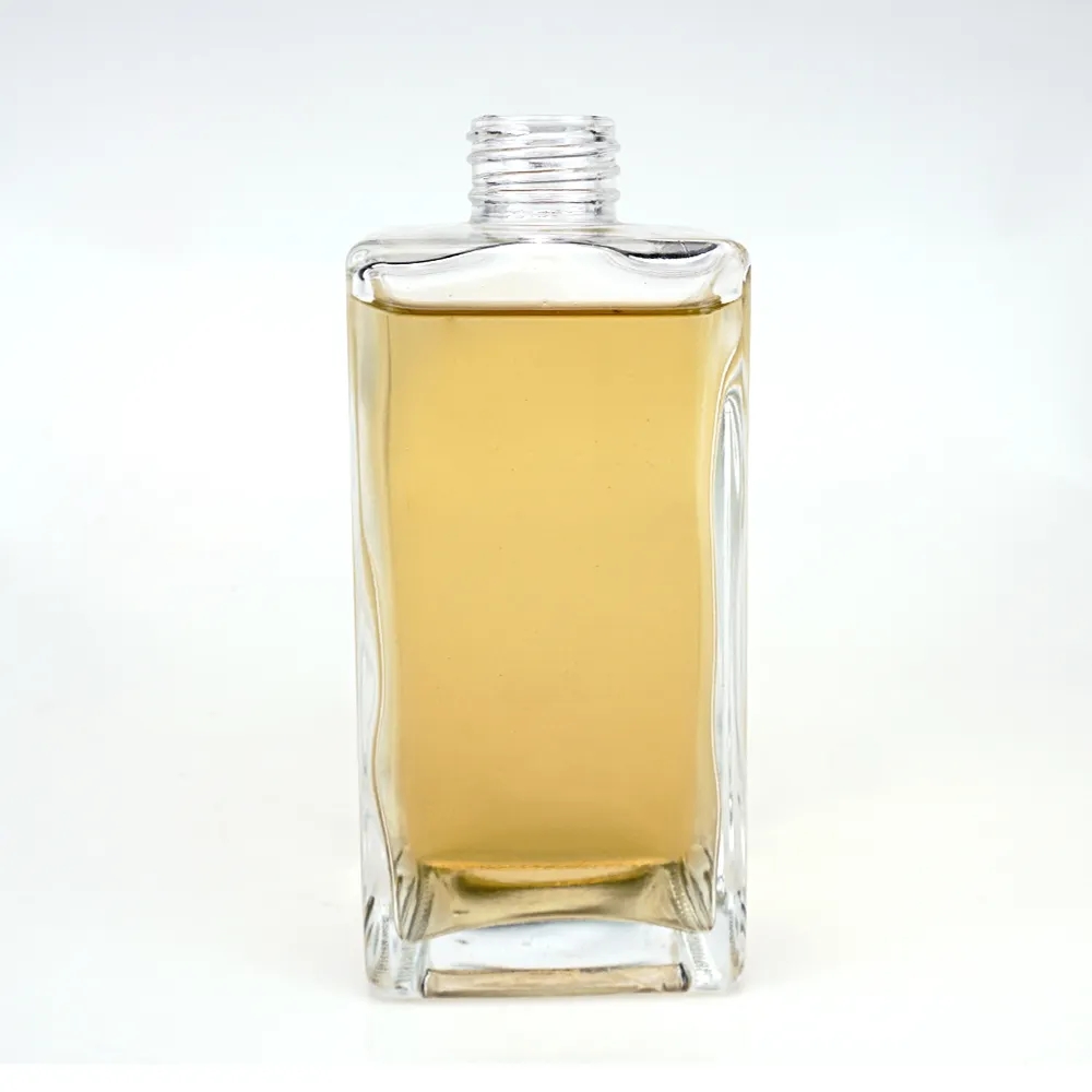 Customized Embossed 750ml Super Flint Square Glass Bottle Rum Vodka Glass Bottle With Screw Mouth