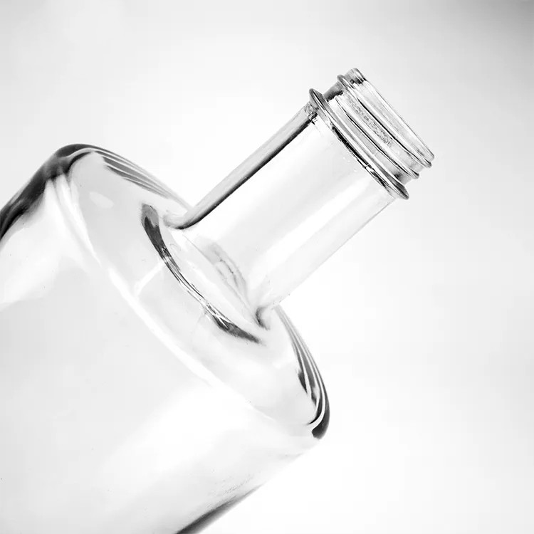 Logo custom OEM 500 ml 375 ml 75 cl Vodka Bottle 750 ml Cork Top Lid