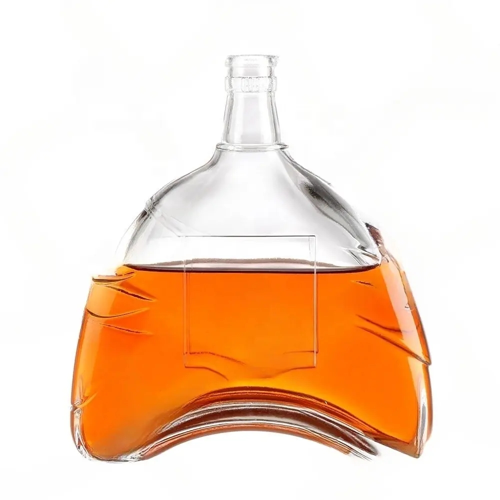 High quality Manufactory 700ml whiski bottle for Wine with Stopper Wine Bottle Cork for spirits decanter