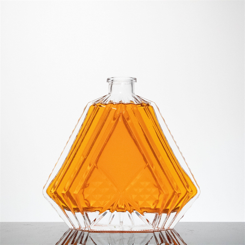 Wholesale 700ml 750ml Empty Glass Wine Bottle 200ml 500ml Wine Liquor Spirit Alcohol Glass Bottle With Cork