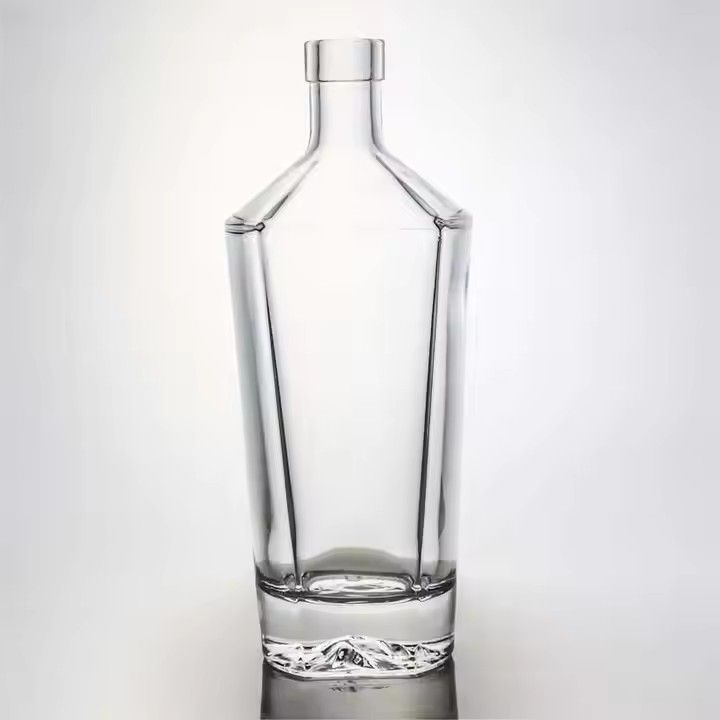 New design Custom Volcano Thick Bottom Glass Liquor Bottle for whisky vodka tequila 500ml 50cl with cork lid