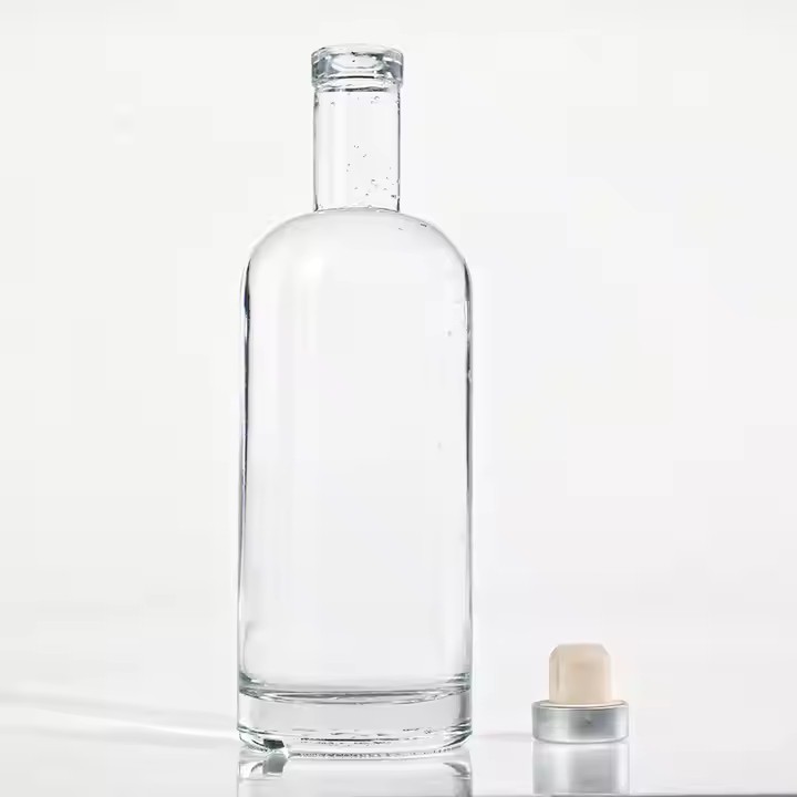 700ml 720ml cylindrical transparent glass bottle vodka brandy rum glass bottle custom cap
