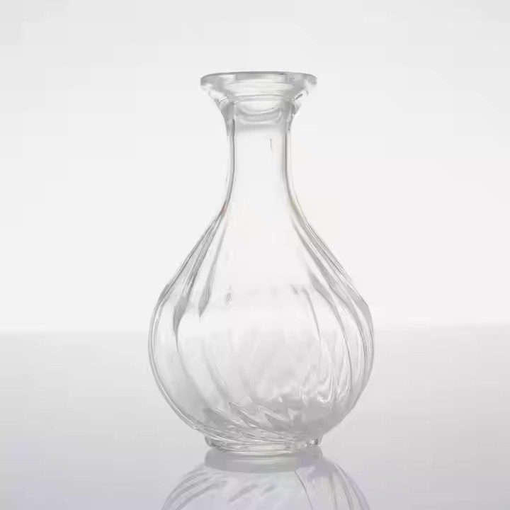 Factory Wholesale Flint Glass Vodka Bottle 250 ml 375 ml