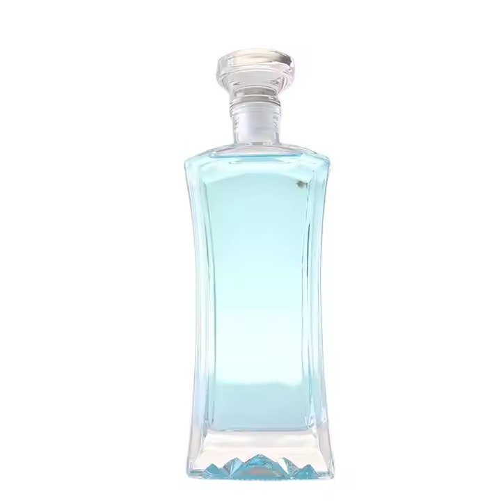design Wholesale 350ml 500ml 750ml Glass Wine Liquor Bottle Glass Brandy Gin Rum Tequila Vodka Spirits Bottle With Lid