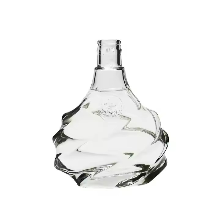 700ml Clear Crystal Glass Bottle for Tequlia Rum Whisky Spirit Gin Vodka Liquor with a Embossed or Engraved Logo and Cork