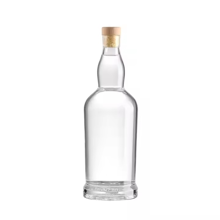 High Quality 700ml Transparent Glass Wine Bottle with Cork Lids Custom Lettering for Whiskey Vodka Rum and Pine Wine