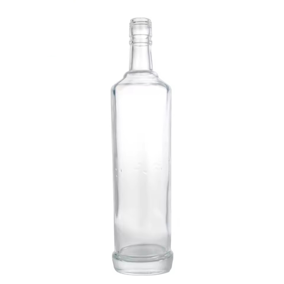 Factory Customized Hot Selling Round Screw Cap Thick Bottom Whiskey Rum Tequila 750ml Liquor Glass Bottle