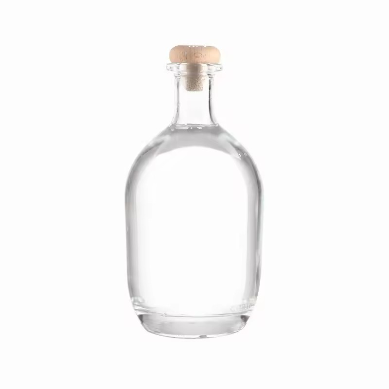Customized 500ml Glass Bottles with Cork and Rubber Stopper for Rum Vodka Whisky Tequila Brandy Energy Drinks