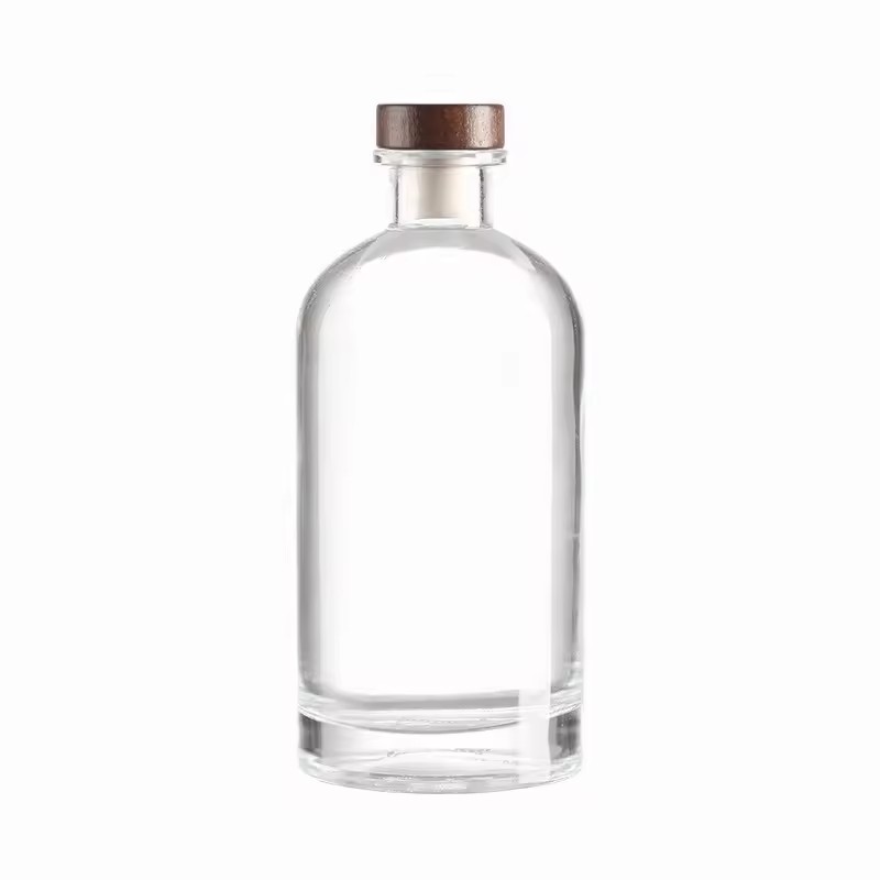 750ml Clear Cork Round Glass Bottle for Alcoholic Beverages Like Gin Rum Vodka Whiskey Brandy