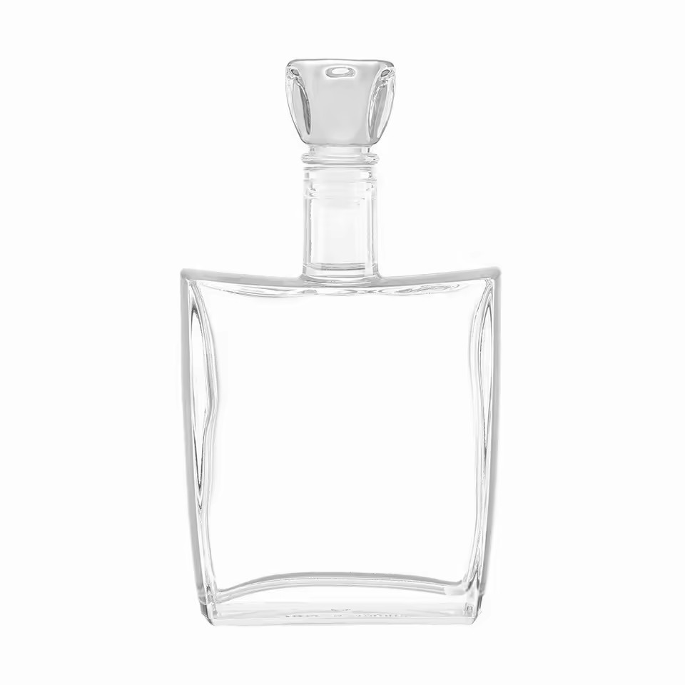 Custom Empty 500ml 750ml Square Glass Bottle with Wood Cork Cylinder Shape for Tequila Brandy and Skin Care Serum Brands