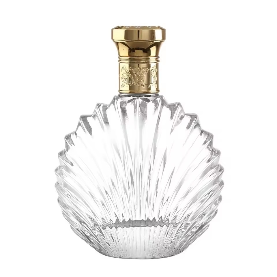 Clear Glass 750ml Empty Bottle with Cork Sealing Screw Cap Elegant Design for Various Purposes