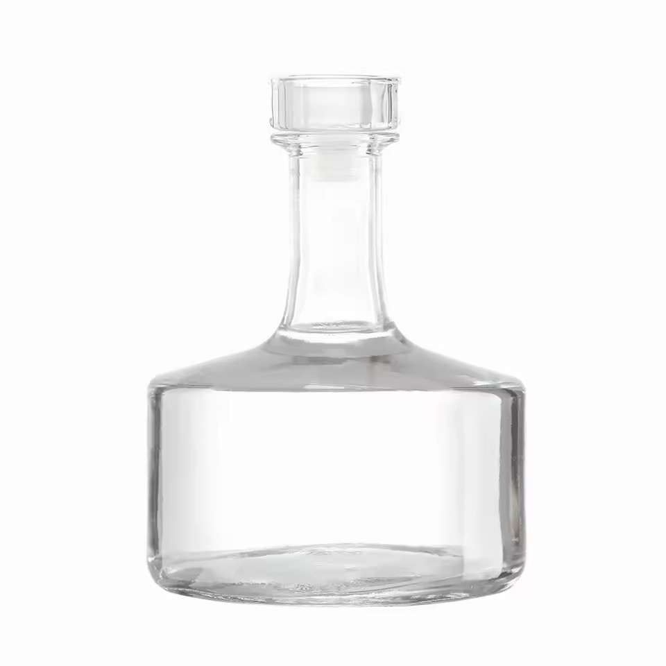 Custom Logo Whisky Glass Bottles 500ml 750ml Capacity for Vodka Brandy Fruit Juice Beverages Coffee Wine Cork Rubber Stopper