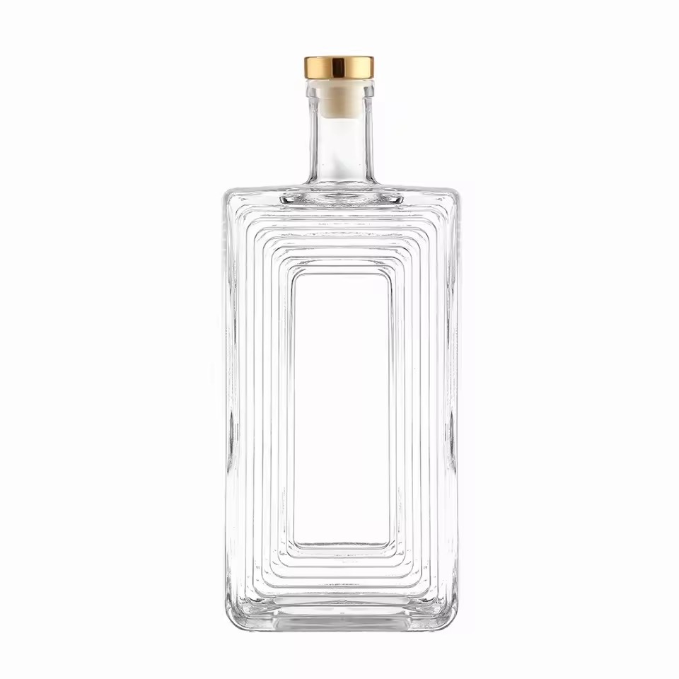 Exquisite Empty Clear Glass Wine and Brandy Bottle with Cork Sealing Diverse Styles for Brandy and Tequila