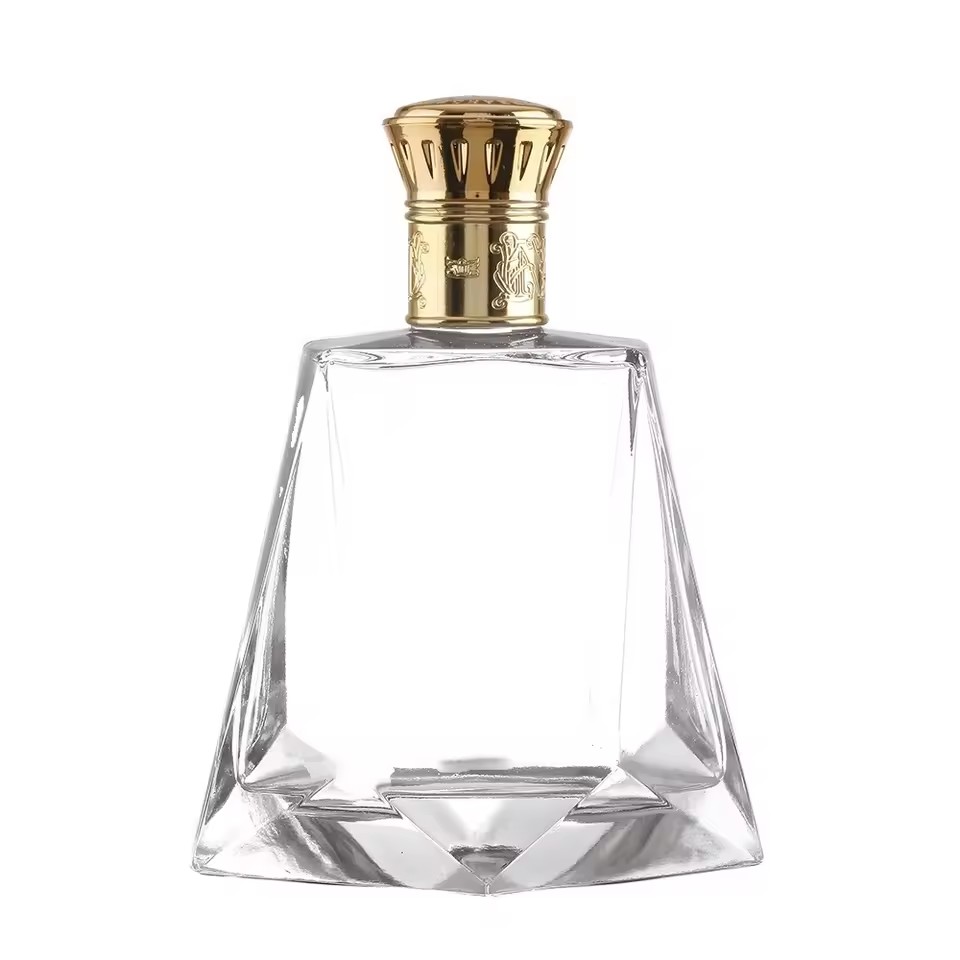 Wholesale 500ml Square Glass Whiskey Bottle with Rubber Stopper Customized for Spirits Brandy Tequila Energy Drinks