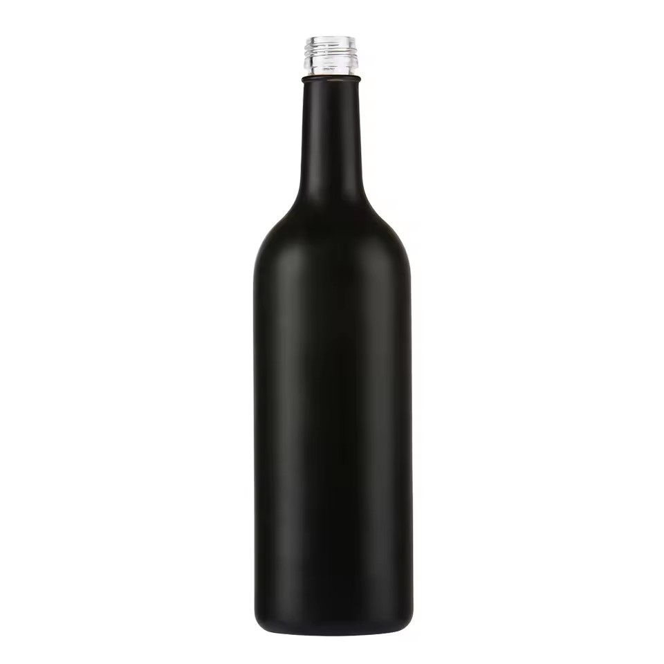 Factory Direct Sale Empty Spraying Matte Black Customizable Screw Cap 500ml 750ml Vodka Glass Spirits Bottle