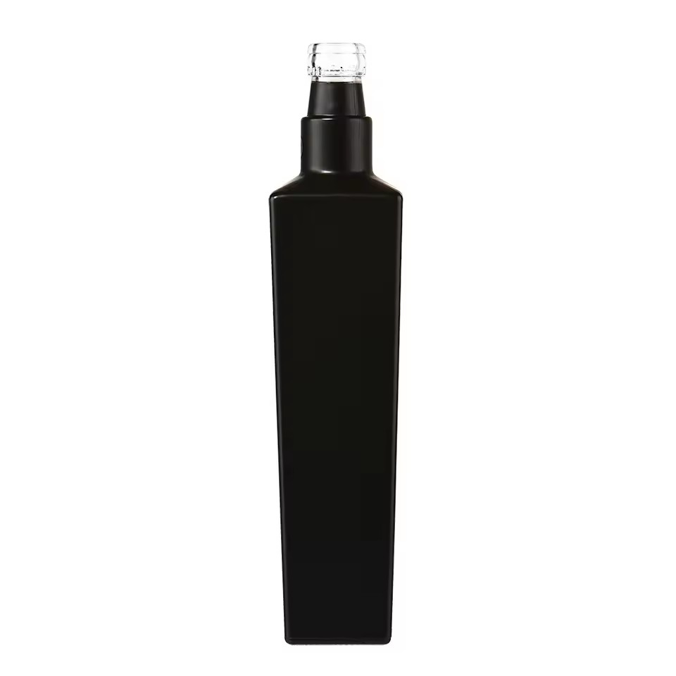 Luxury Custom Square Spray Black Hot Stamping Glass Bottles Elegant 500ml Vodka Glass Wine Bottle With Cork Sealing for Liquor